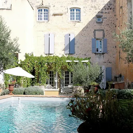 Dorpsvilla - Paul Trois Chateaux 펜션 *
